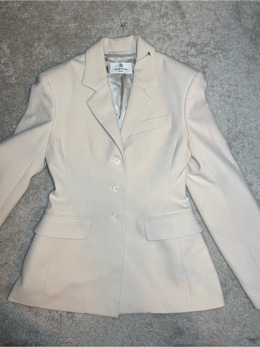 Aritzia Cream Tailored Notch-Lapel Blazer